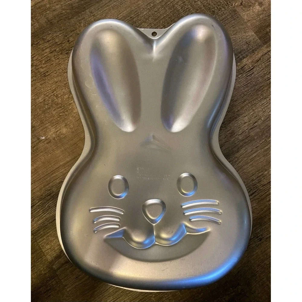 Wilton Cake Pans Lot Of 5 Seasonal Nascar Bunny Football Witch Butterfly Vintage